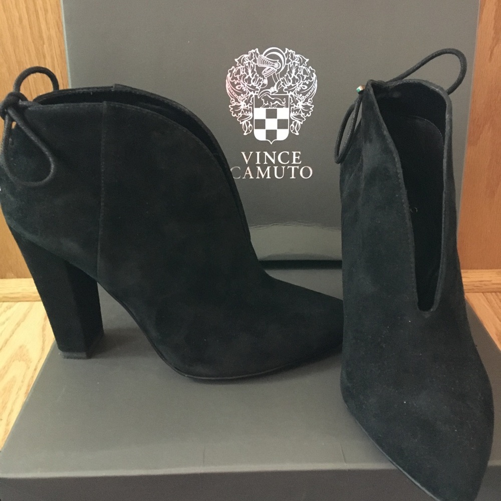 Vince Camuto booties shoes high heels true suede 8.5M